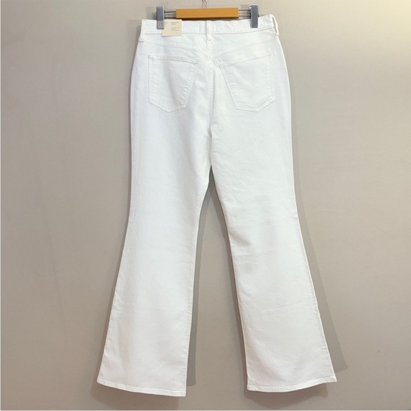 Universal Threads White High Rise Flare Jeans NWT Sz10 - Picture 12 of 16
